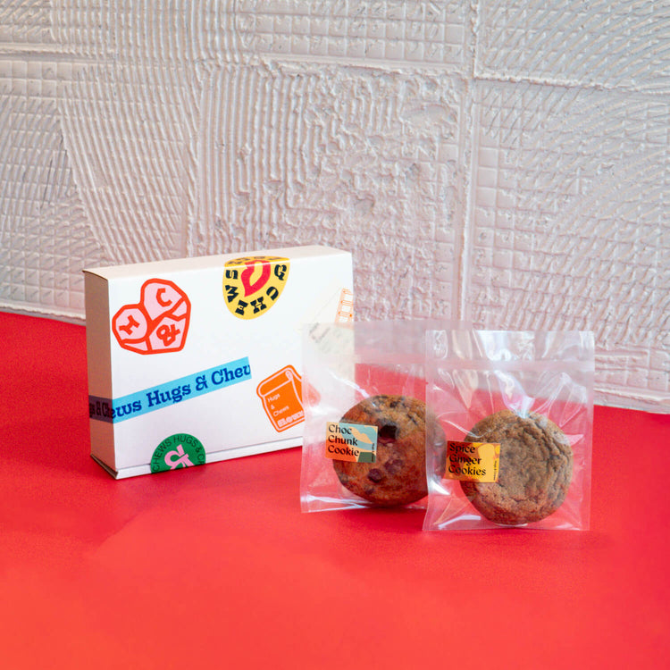 ディアン（周典）｜"Hugs and Chews" ギフトボックス【Spice Ginger Cookies & Choc Chunk Cookies】8枚×1箱